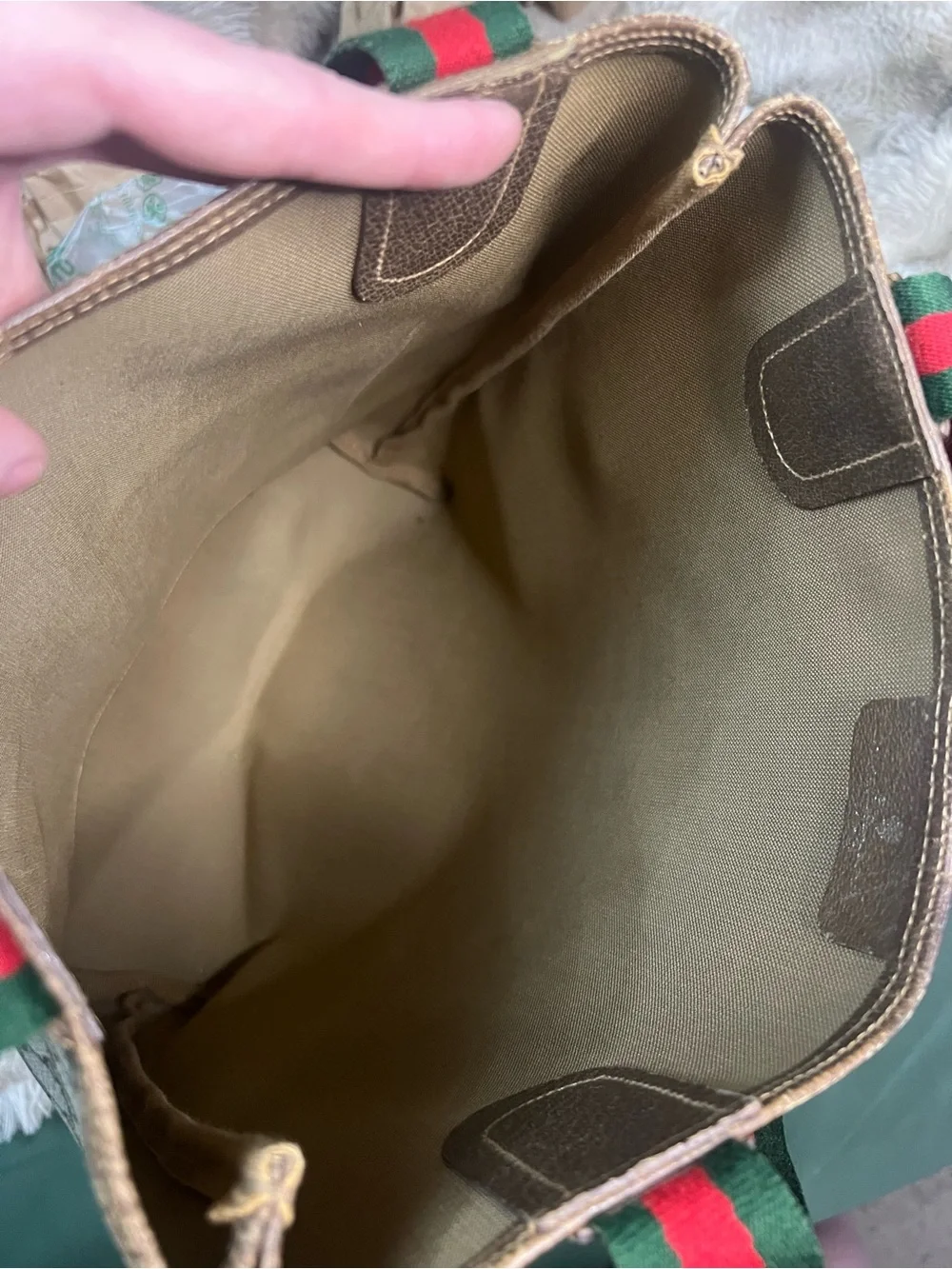 Vintage Gucci GG Supreme Sherry Line Tote Bag (MSRP: $1,550)